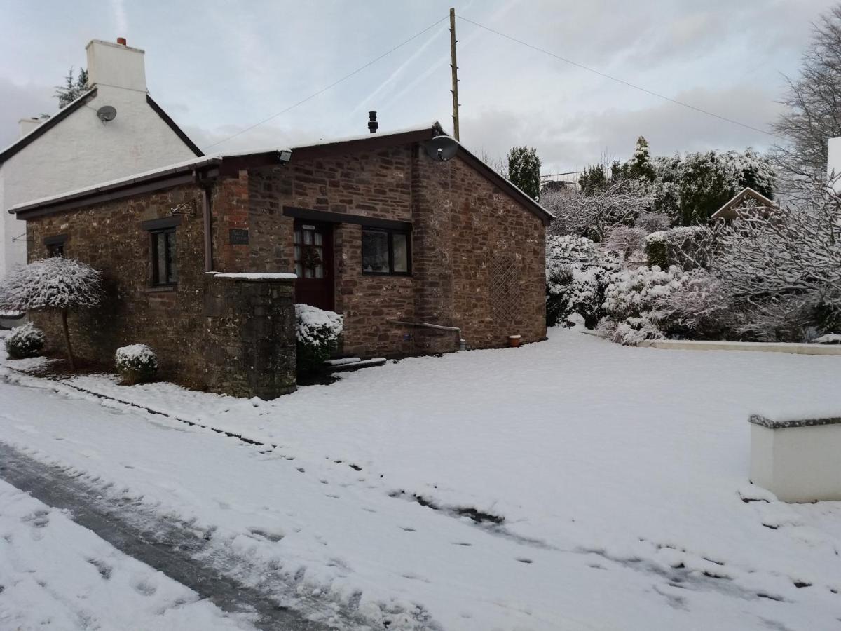 Auld Ffynnon Villa เบรคอน ภายนอก รูปภาพ